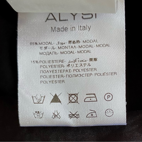 Alysi modal t-shirt. 🖤 - Picture 8 of 8